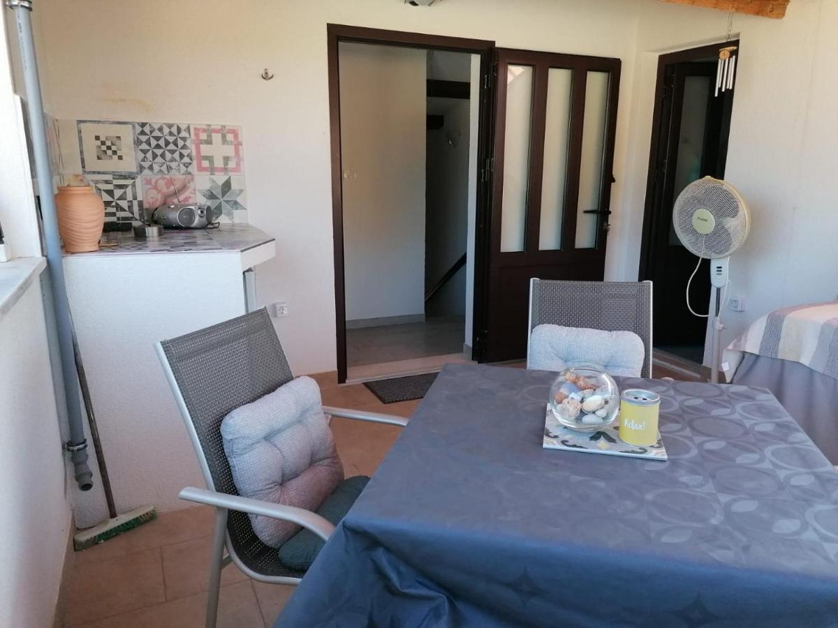 Apartments Misini Dvori Stomorska Dış mekan fotoğraf