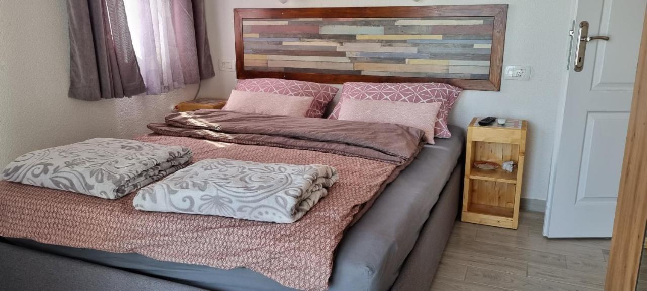 Apartments Misini Dvori Stomorska Dış mekan fotoğraf