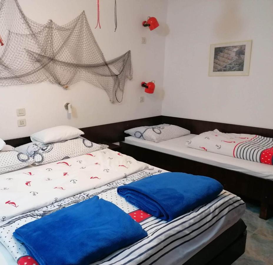 Apartments Misini Dvori Stomorska Dış mekan fotoğraf
