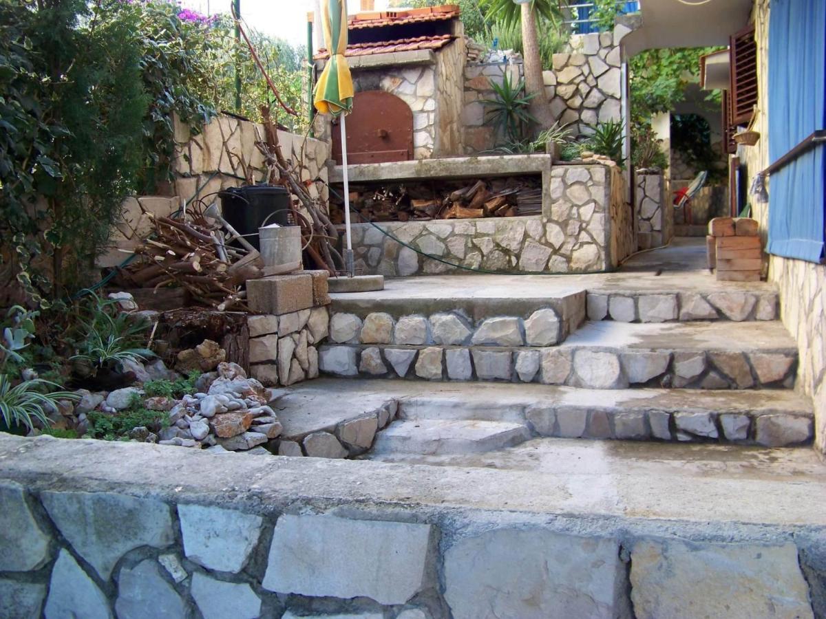 Apartments Misini Dvori Stomorska Dış mekan fotoğraf